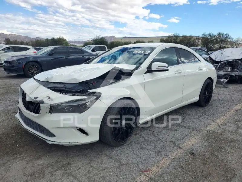 2017 Mercedes Benz CLA-Class фото