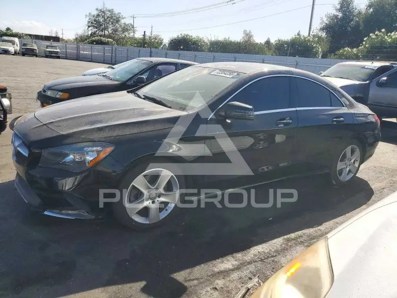 2017 Mercedes Benz CLA-Class фото
