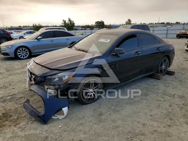 2017 Mercedes Benz CLA-Class фото