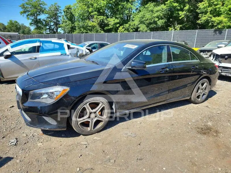 2017 Mercedes Benz CLA-Class фото
