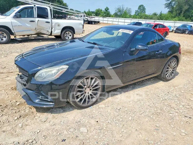 2017 Mercedes Benz SLC-Class photo