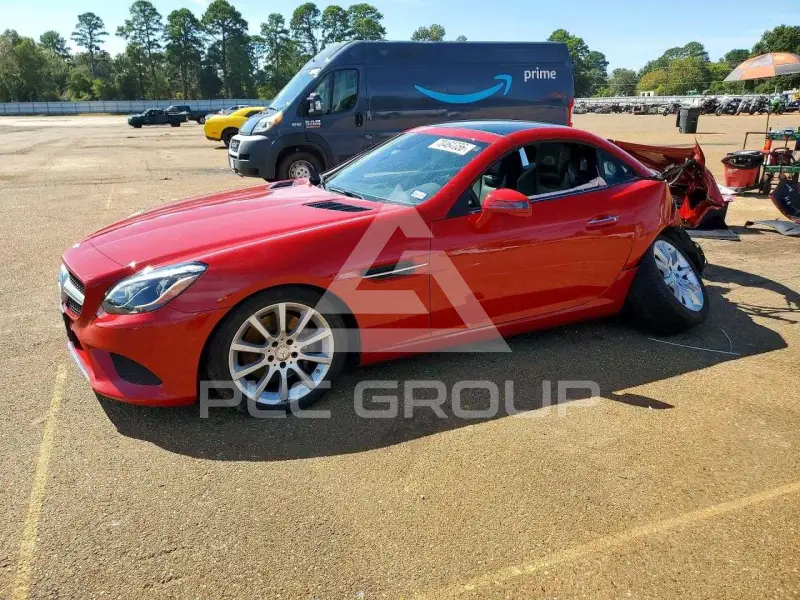 2017 Mercedes Benz SLC-Class фото