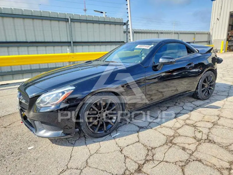 2017 Mercedes Benz SLC-Class фото