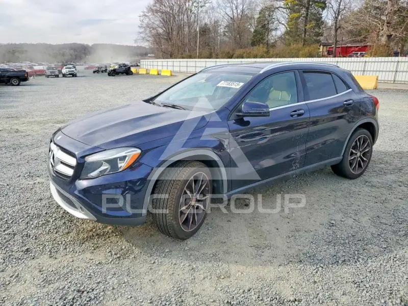 2017 Mercedes Benz GLA-Class фото