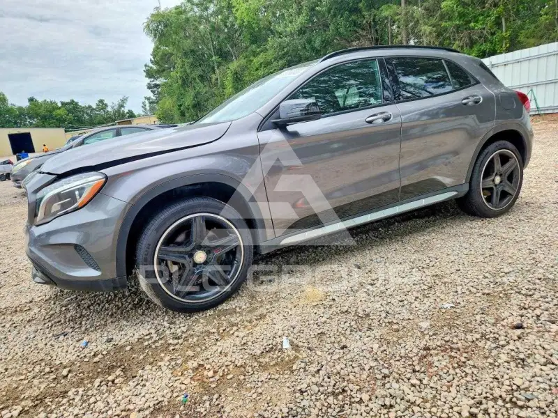 2017 Mercedes Benz GLA-Class photo