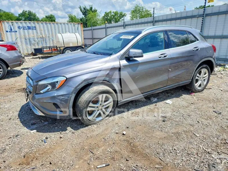 2017 Mercedes Benz GLA-Class photo