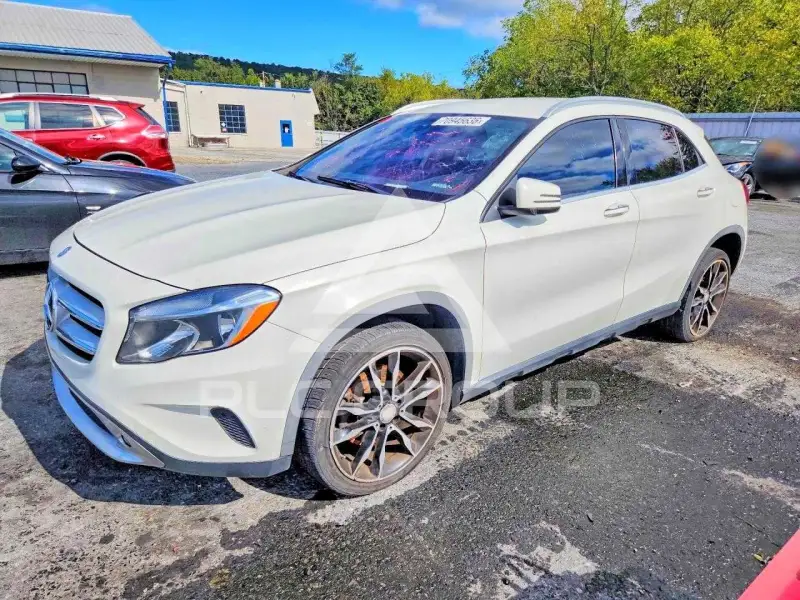 2017 Mercedes Benz GLA-Class фото