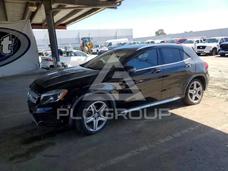 2017 Mercedes Benz GLA-Class фото