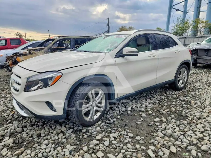 2017 Mercedes Benz GLA-Class фото