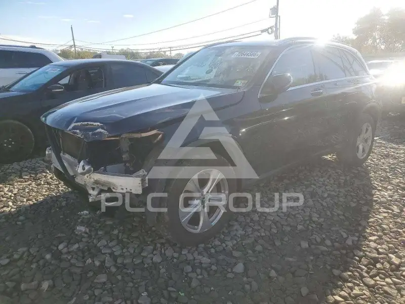 2017 Mercedes Benz GLC-Class фото