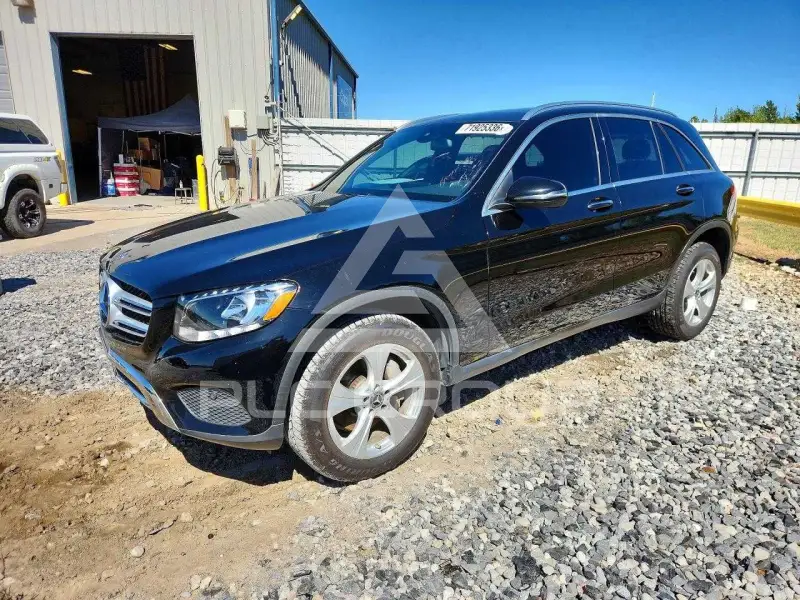 2017 Mercedes Benz GLC-Class фото
