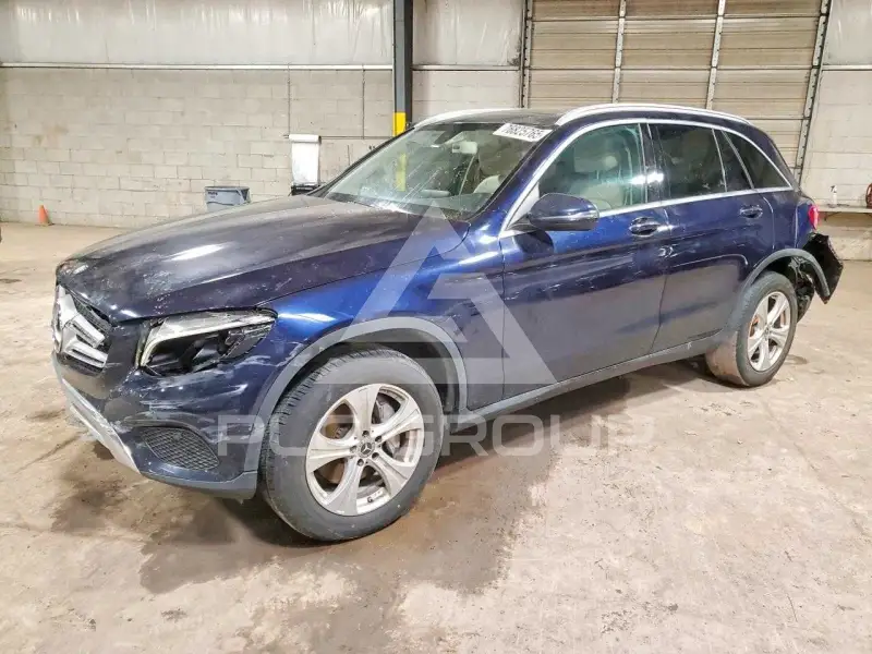 2017 Mercedes Benz GLC-Class фото