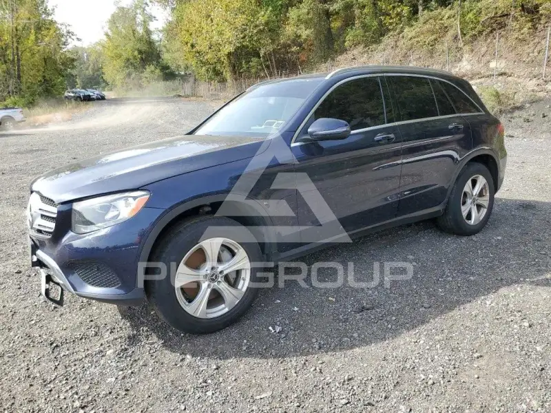 2017 Mercedes Benz GLC-Class photo