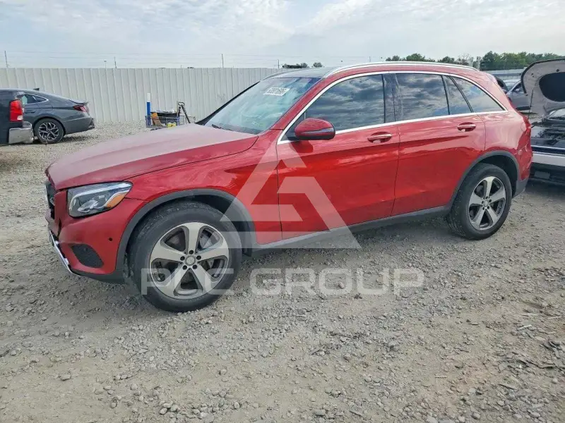 2017 Mercedes Benz GLC-Class фото