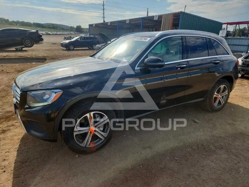 2017 Mercedes Benz GLC-Class photo