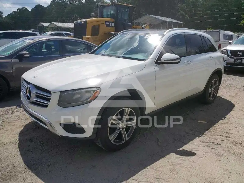2017 Mercedes Benz GLC-Class фото