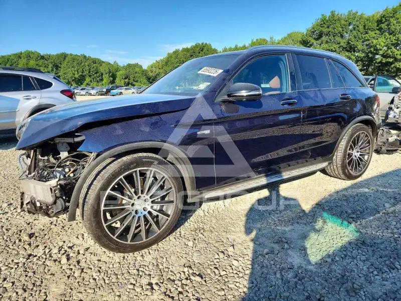 2017 Mercedes Benz GLC-Class photo