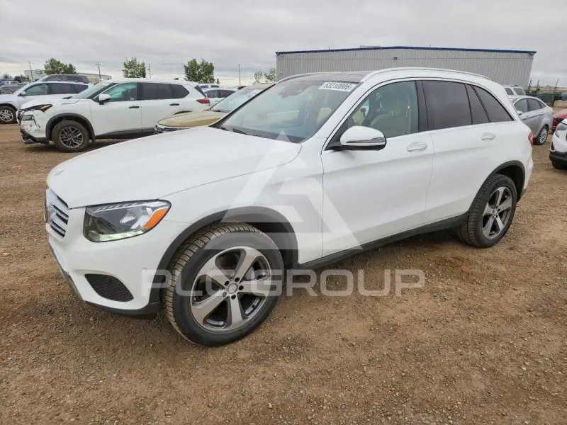 2017 Mercedes Benz GLC-Class фото