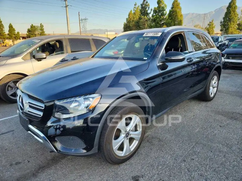 2017 Mercedes Benz GLC-Class фото