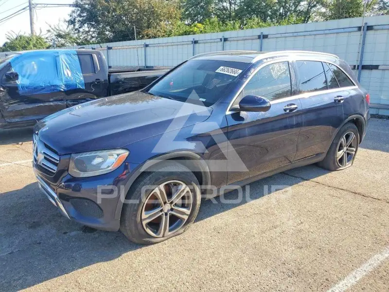 2017 Mercedes Benz GLC-Class фото