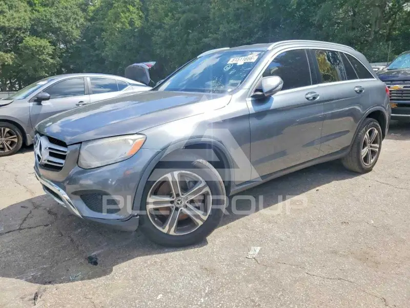 2017 Mercedes Benz GLC-Class photo