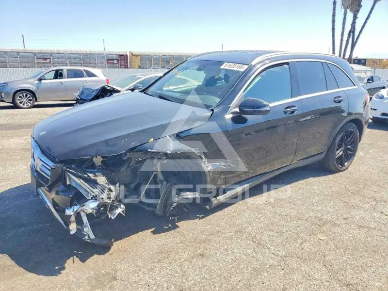 2017 Mercedes Benz GLC-Class photo