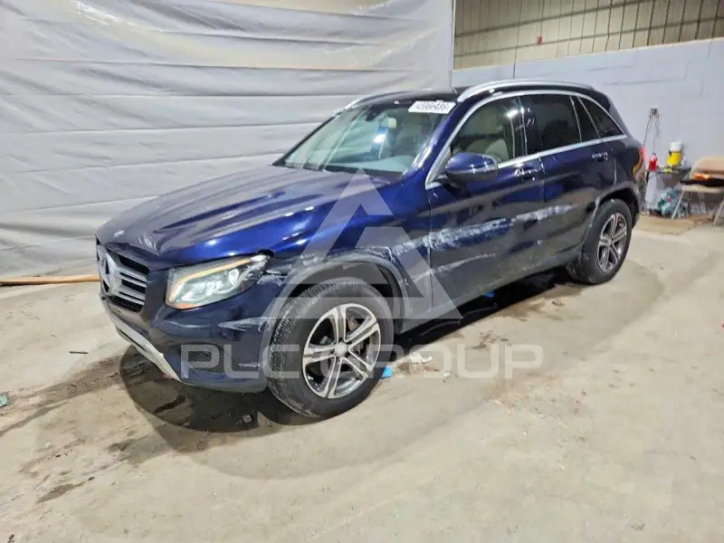 2017 Mercedes Benz GLC-Class фото