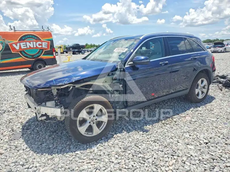 2017 Mercedes Benz GLC-Class фото