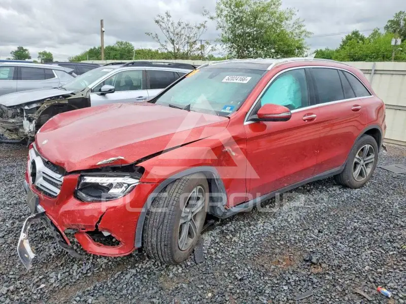 2017 Mercedes Benz GLC-Class фото