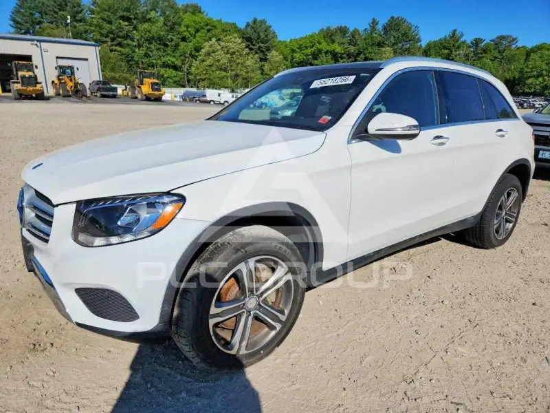 2017 Mercedes Benz GLC-Class фото