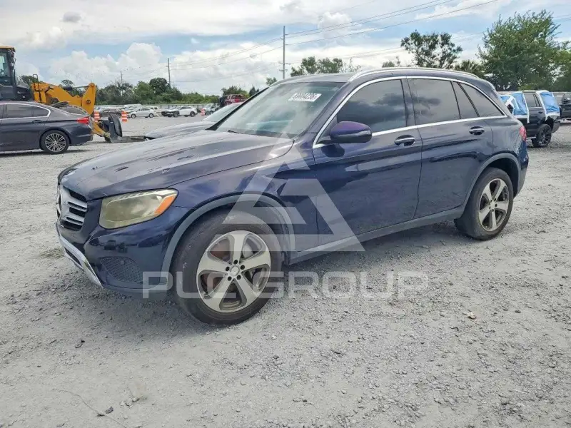 2017 Mercedes Benz GLC-Class фото