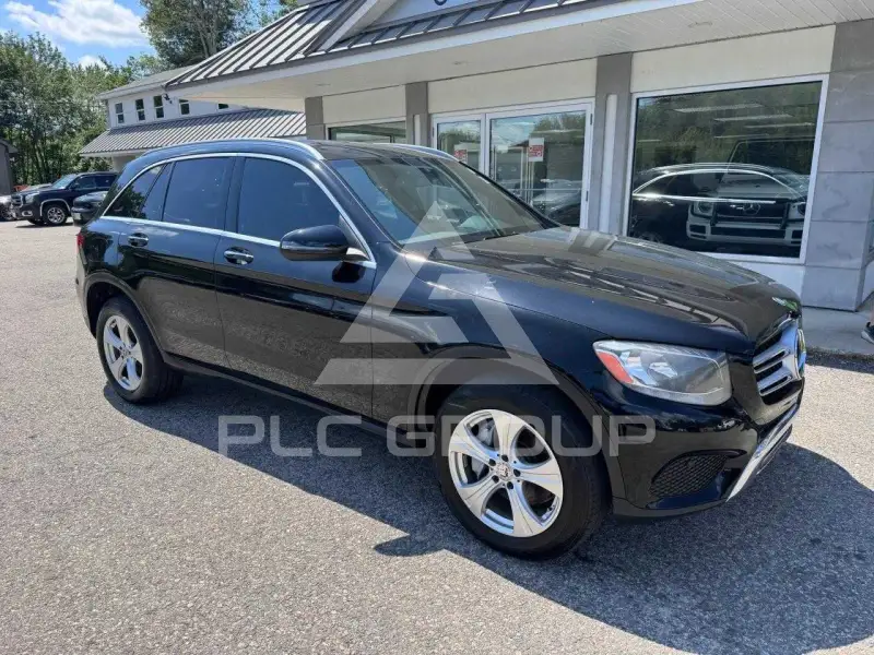 2017 Mercedes Benz GLC-Class фото