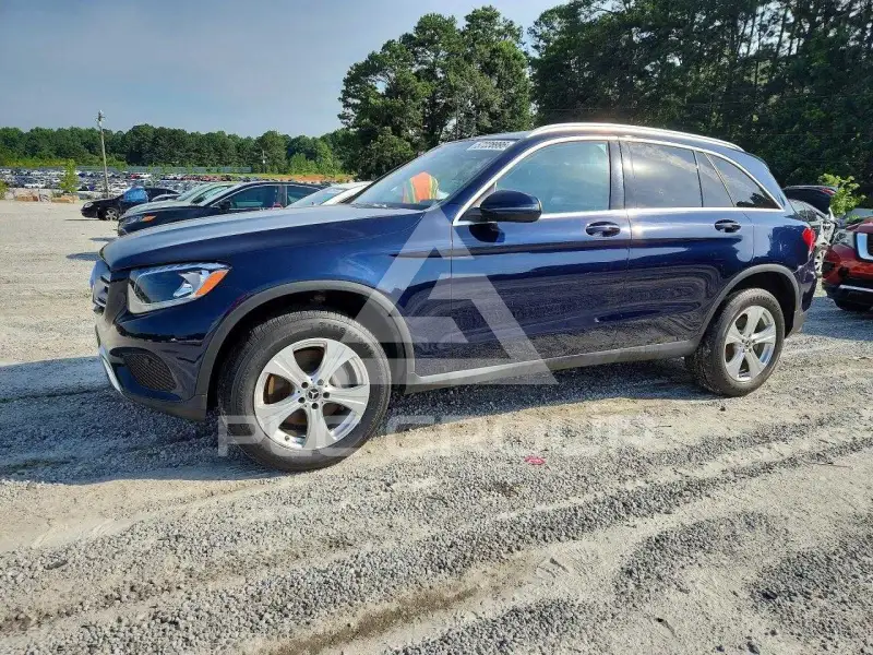 2017 Mercedes Benz GLC-Class фото