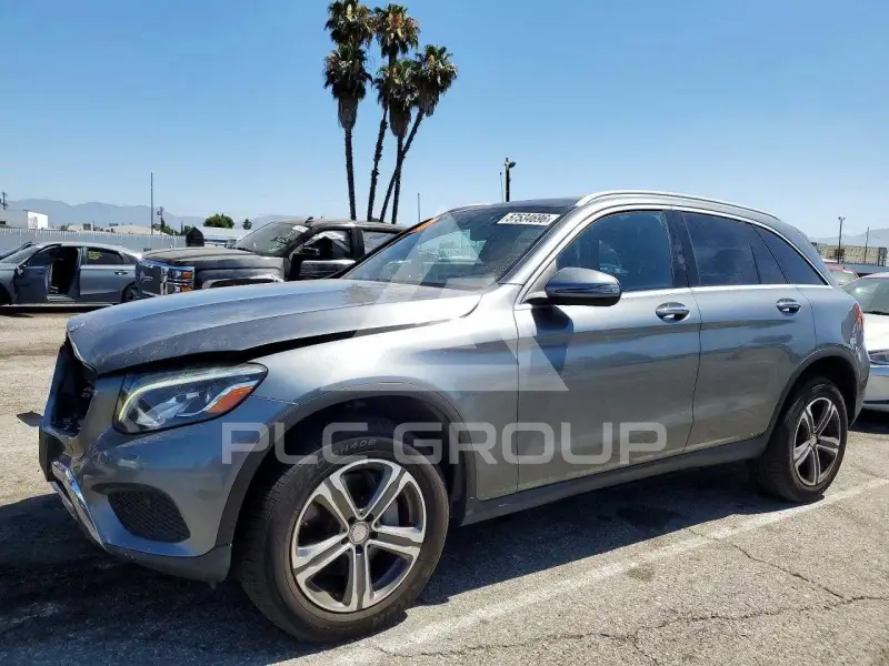 2017 Mercedes Benz GLC-Class photo