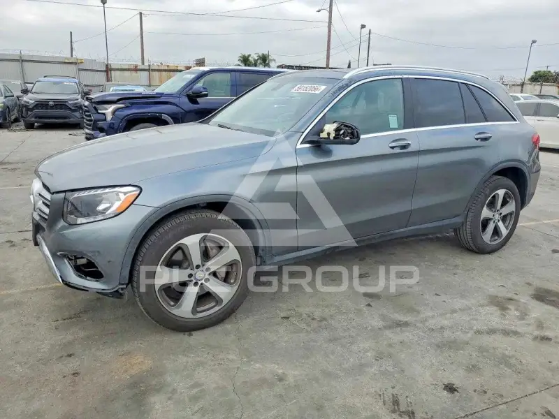 2017 Mercedes Benz GLC-Class photo