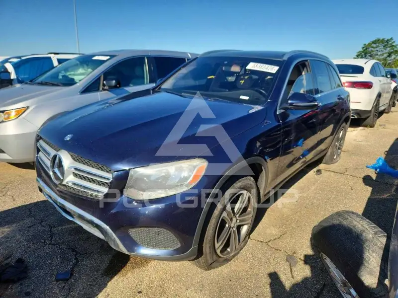 2017 Mercedes Benz GLC-Class фото