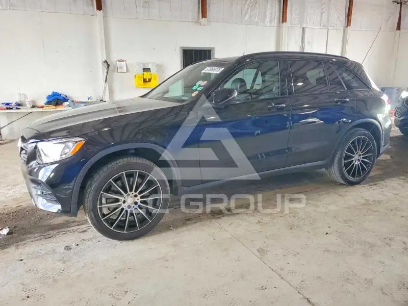 2017 Mercedes Benz GLC-Class фото
