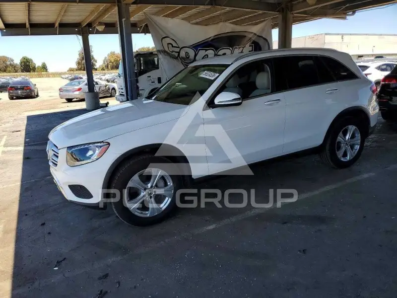 2017 Mercedes Benz GLC-Class photo