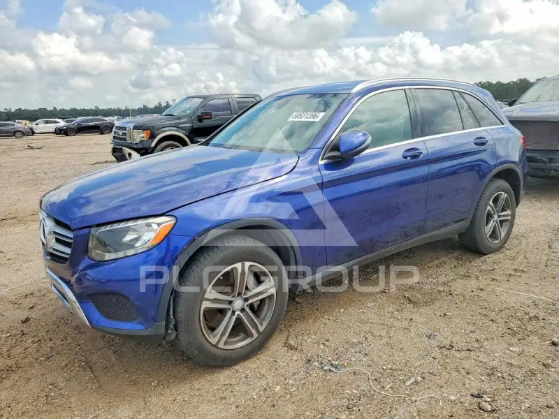 2017 Mercedes Benz GLC-Class фото