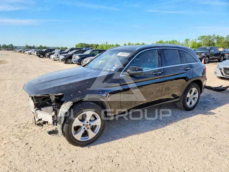2017 Mercedes Benz GLC-Class фото