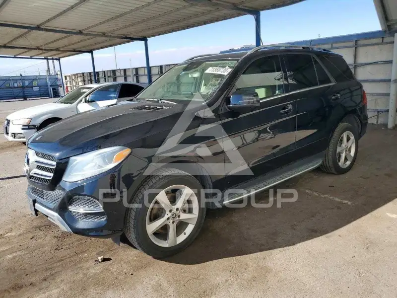 2017 Mercedes Benz GLE-Class фото