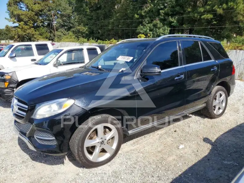 2017 Mercedes Benz GLE-Class photo