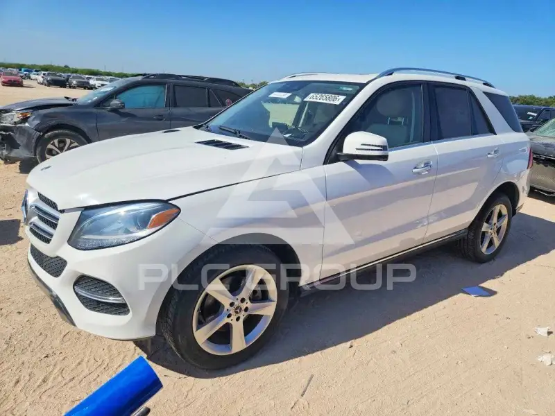 2017 Mercedes Benz GLE-Class фото