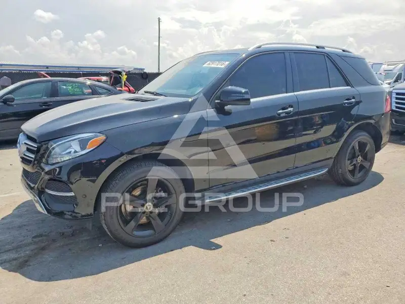2017 Mercedes Benz GLE-Class фото