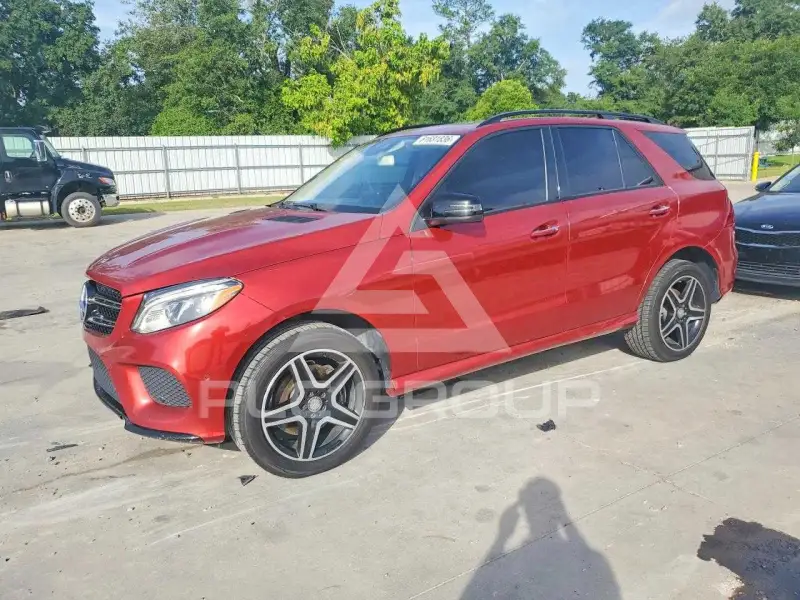 2017 Mercedes Benz GLE-Class фото