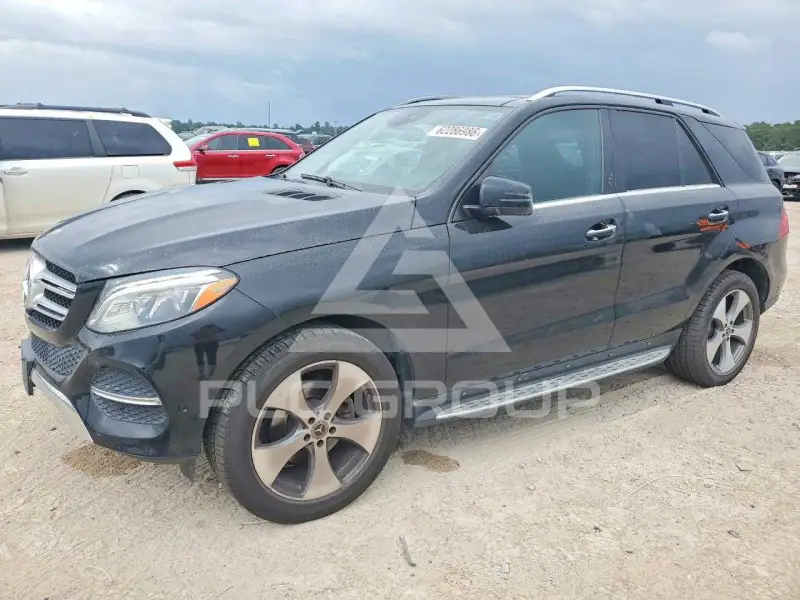 2017 Mercedes Benz GLE-Class фото
