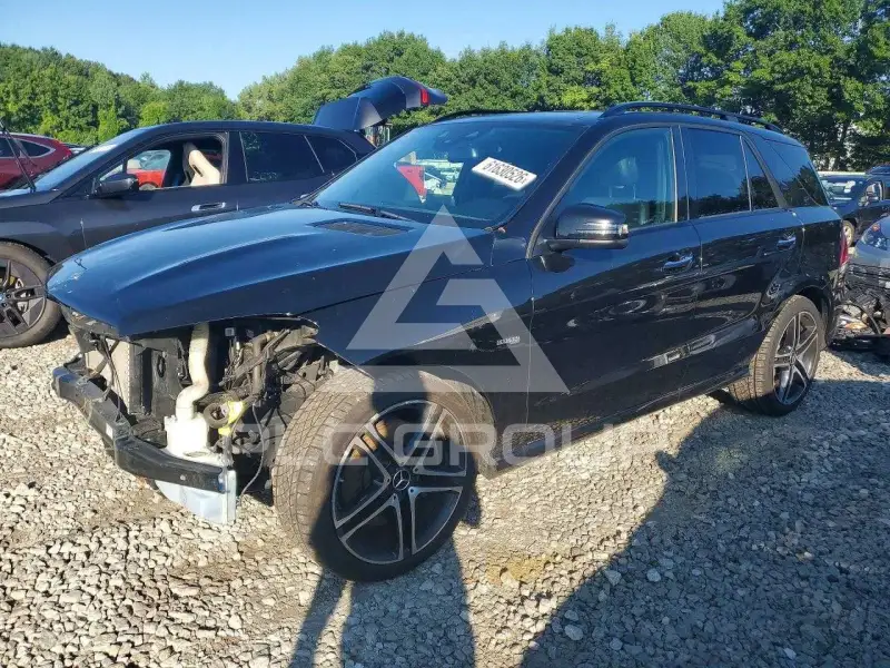 2017 Mercedes Benz GLE-Class photo