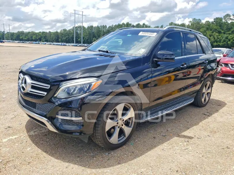 2017 Mercedes Benz GLE-Class фото