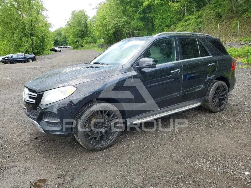 2017 Mercedes Benz GLE-Class фото
