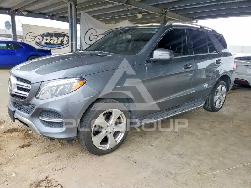 2017 Mercedes Benz GLE-Class фото